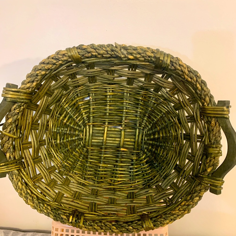 Green Vintage Oval Wicker Basket with Wood Handles 14x16”